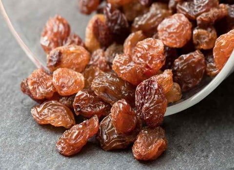 کشمش آفتابی بدون هسته گزینه ای برای رژیم غذایی